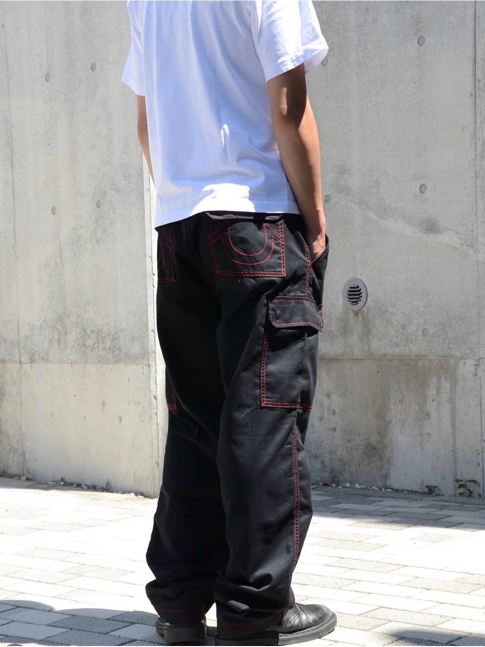 True Religion Black Cargo Pants with Red Contrast Stitching 32x30